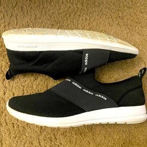 Size 9 1/2 Adidas Foam